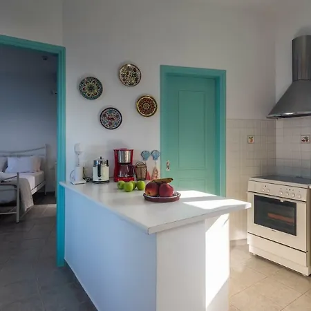 펜션 Zefyros Pachaina