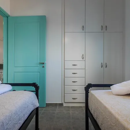 Zefyros 펜션 Pachaina