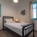 Zefyros Tatil Evi *