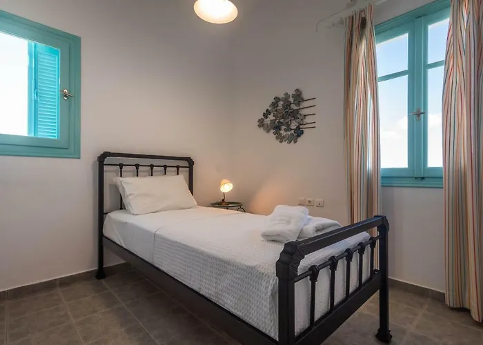 Zefyros Holiday home *